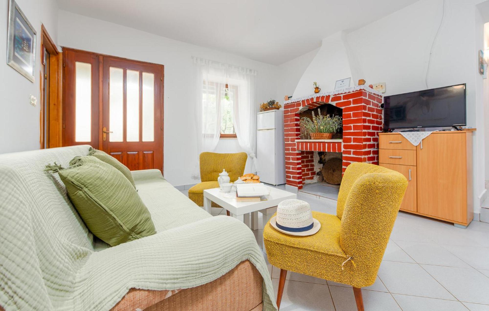 Beautiful Home In Novalja With Wifi Exterior photo
