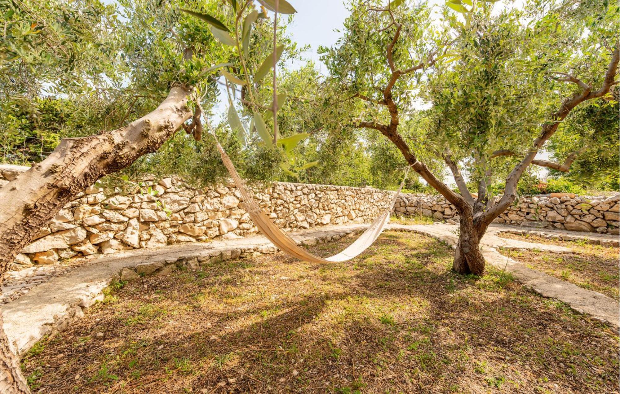 Beautiful Home In Novalja With Wifi Exterior photo