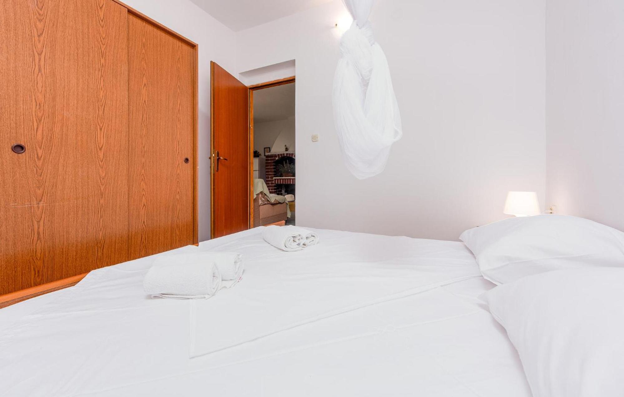 Beautiful Home In Novalja With Wifi Exterior photo