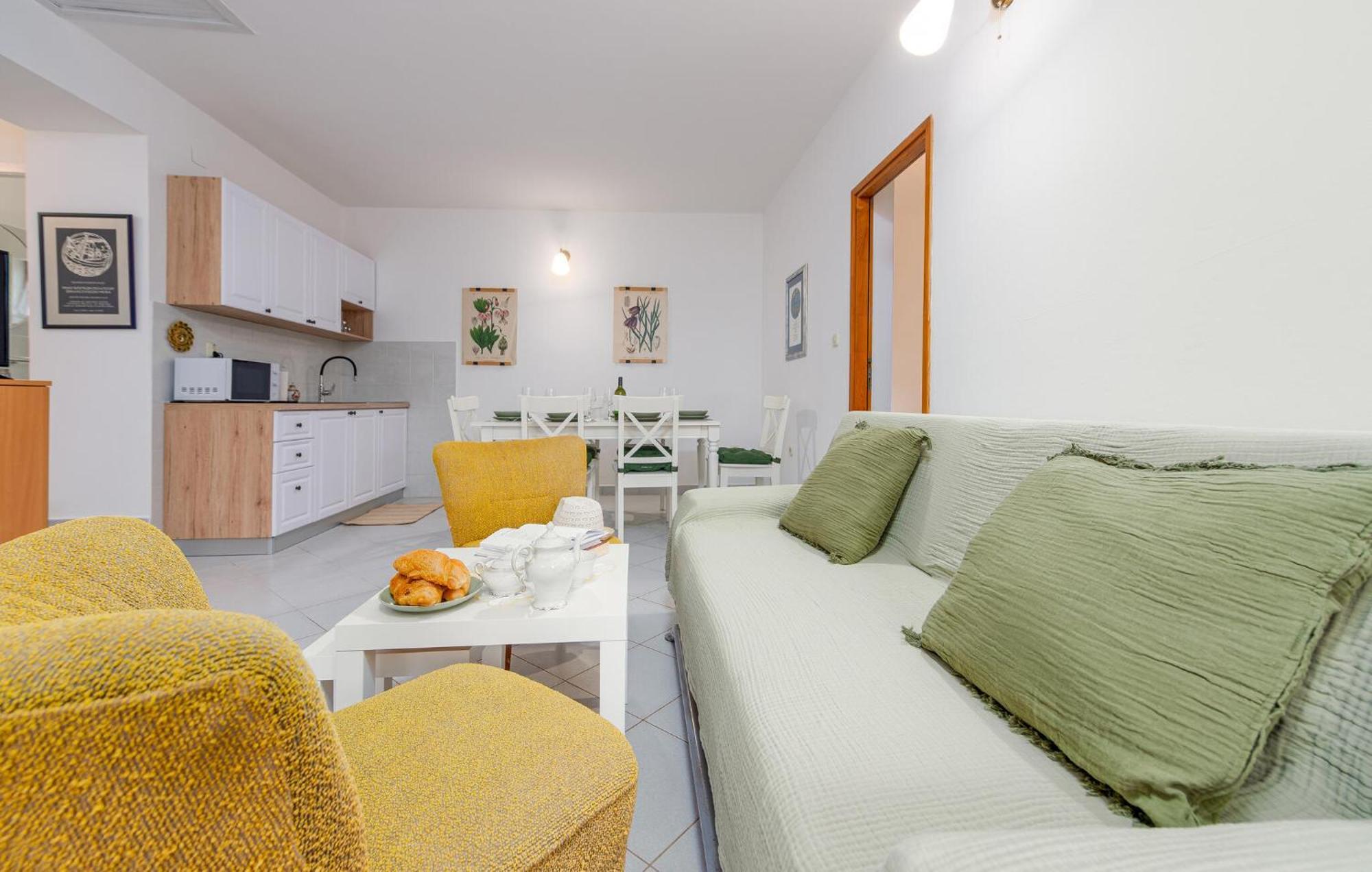 Beautiful Home In Novalja With Wifi Exterior photo