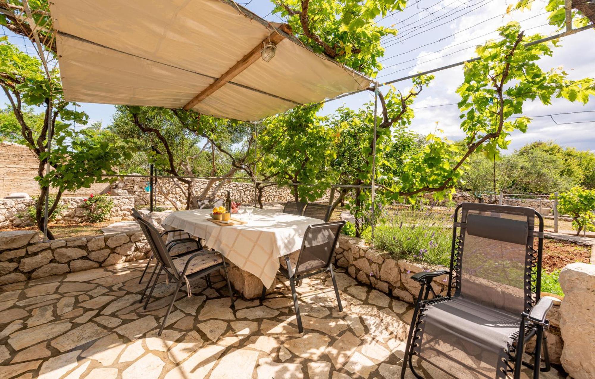 Beautiful Home In Novalja With Wifi Exterior photo